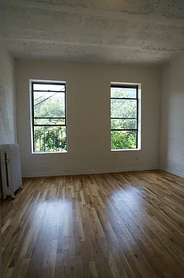 Rented by Bohemia Realty Group | media 28