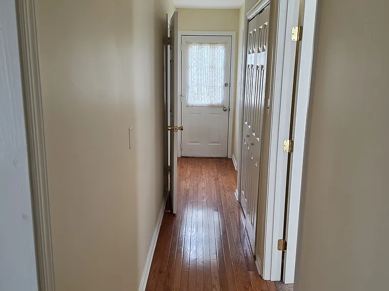 511 E Lincoln Ave — Photo 7