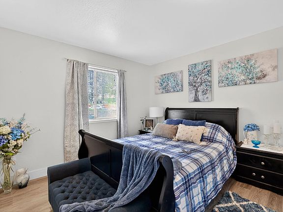 4th image of 4280 Leisure Ln