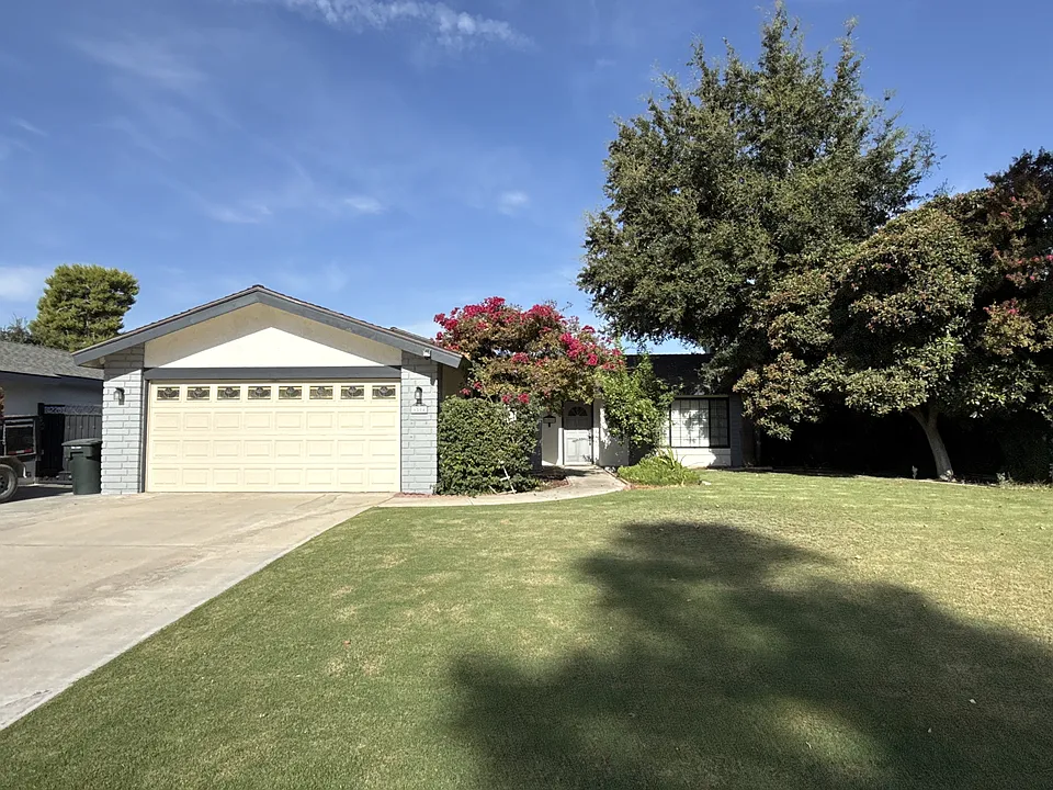 6504 Edgemont Dr
