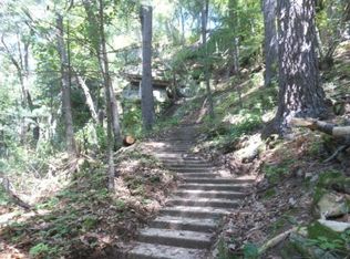 5311 Dyreson Rd, Dodgeville, WI 53533