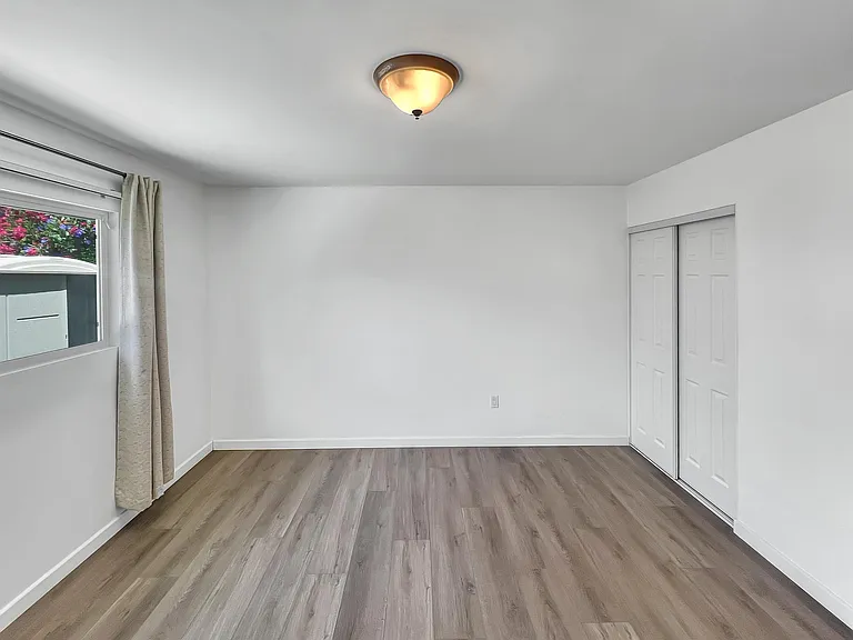 13902 Powers Rd — Photo 13