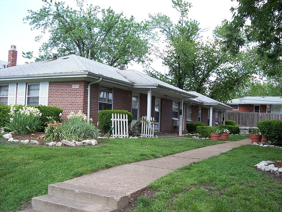1st image of 3912 Illinois Ave #B