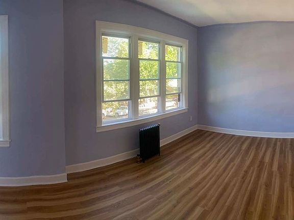 2nd image of 50-22 42nd St #2