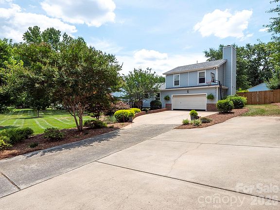 4th image of 1641 Brook Dr