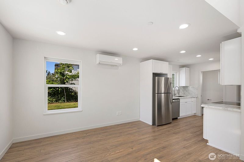 5th image of 1251 SW 151st Street