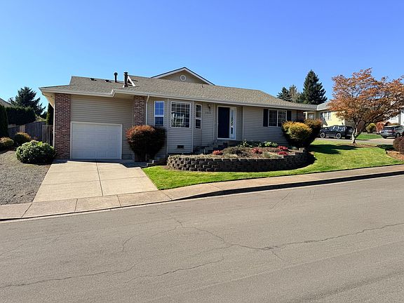 2nd image of 2846 Vintage Ave SE #0