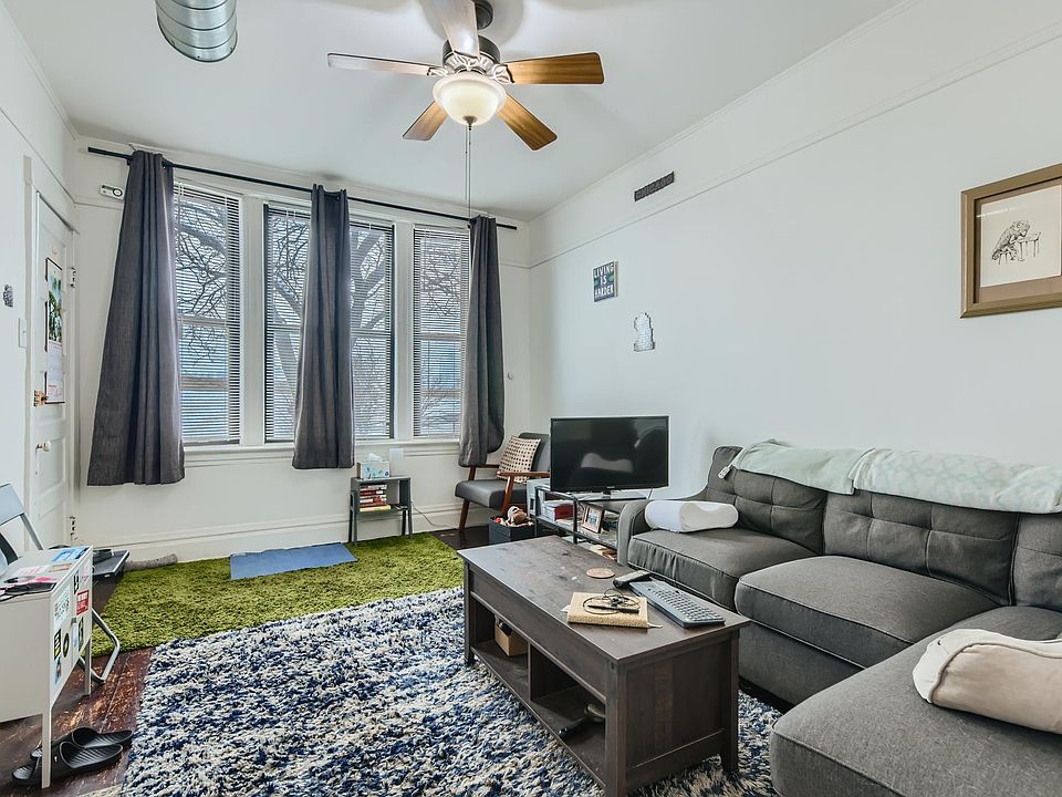 1st image of 1532 N Greenview Ave APT 2