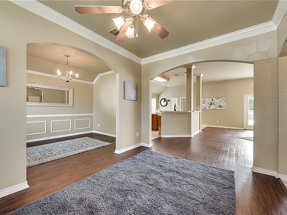 5th image of 10017 Chamber Hall Dr