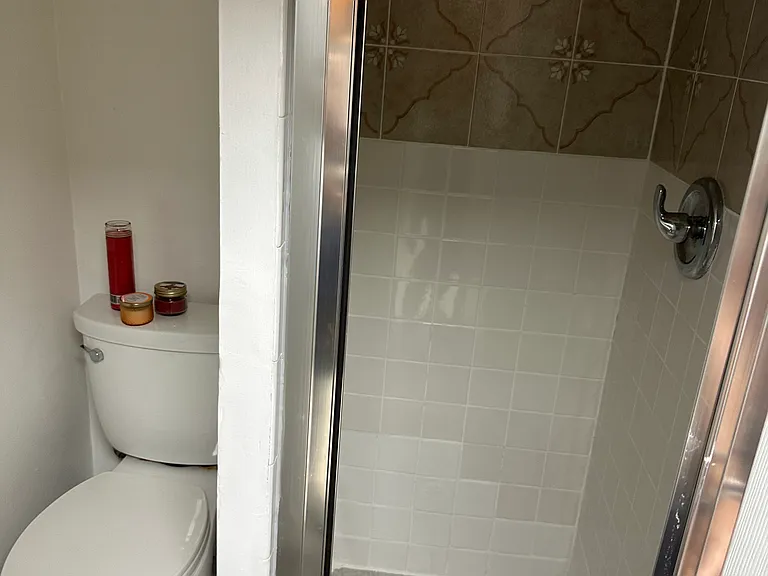 1813 Arcola Ave — Photo 5