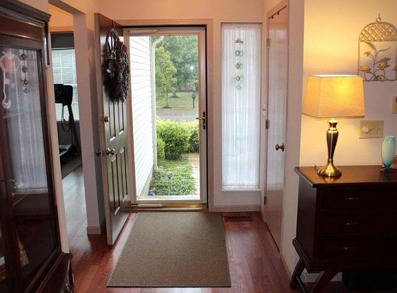 3rd image of 4597 Gillenbury Loop E