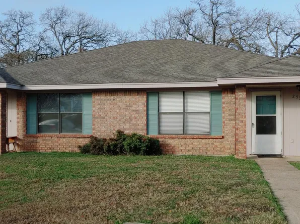 2530 Windy Pine Ln #1, Arlington, TX 76015