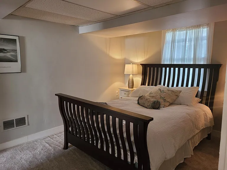 101 S Sunset Dr — Photo 1
