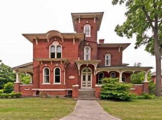 713 W Oliver St, Owosso, MI 48867