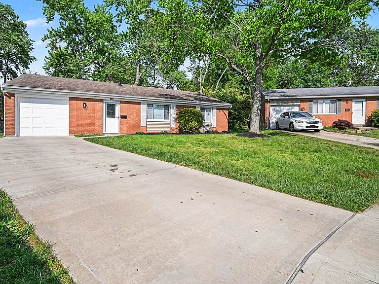 950 Harkin Dr — Photo 8