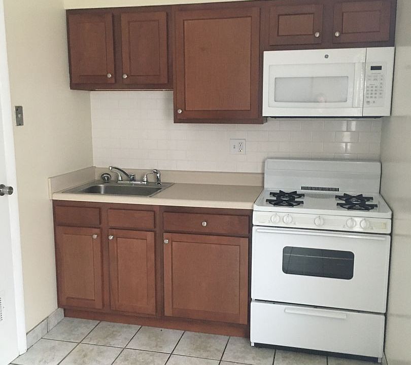 1st image of 2637 Adams Ave #1