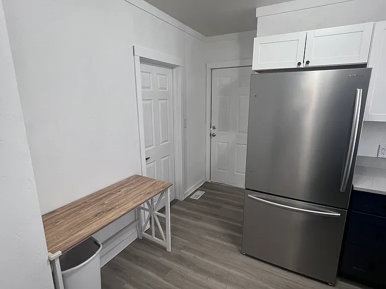 1624 W Maxwell Ave — Photo 3