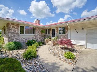 3294 N Sandstone Rd, Jackson, MI 49201