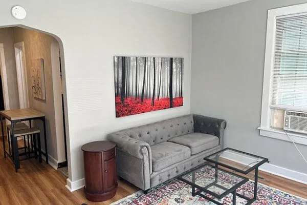1009 Madison St #2 — Photo 2