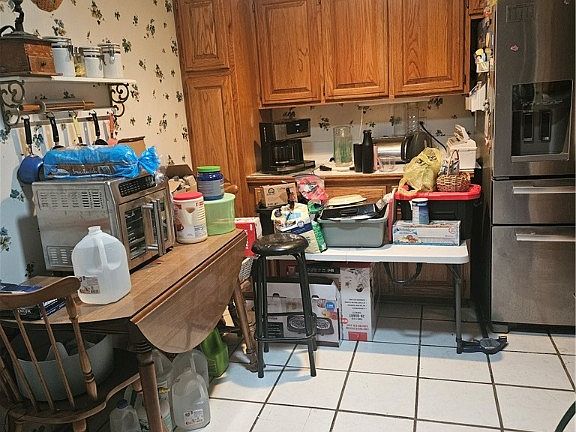 3rd image of 33 Applecross Ln