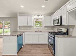 6402 Claude Ct, Fort Worth, TX 76135