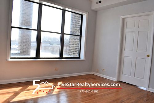 4th image of 4614 N Kedzie Ave #304