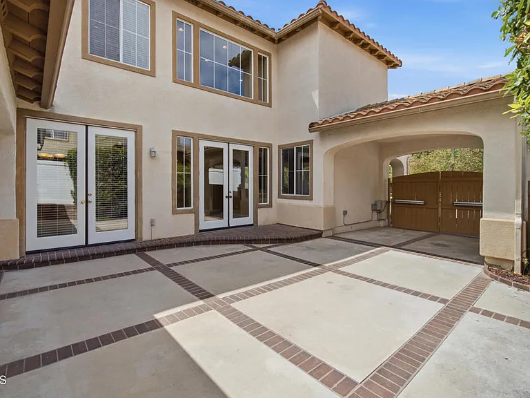 1696 Salt River Ave — Photo 42