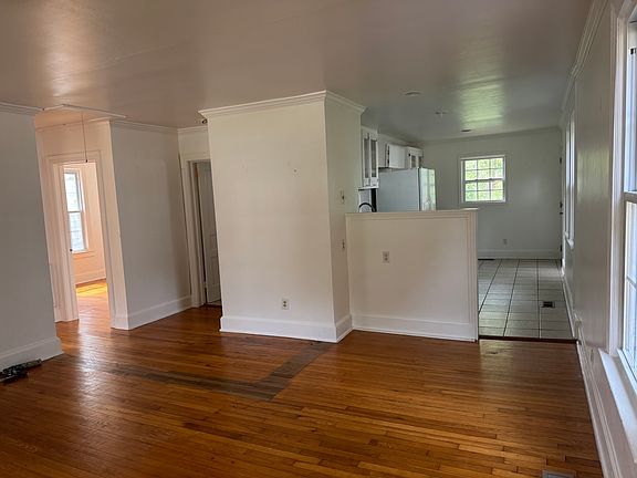 3rd image of 1803 Bivins St