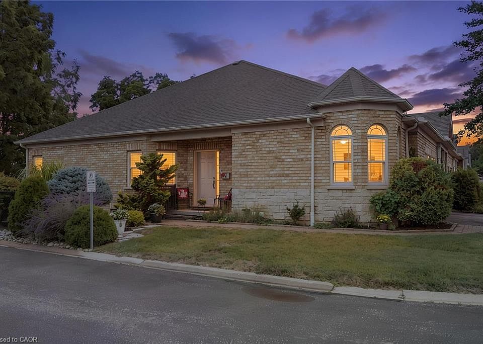 1st image of 10 Cobblestone Dr #25