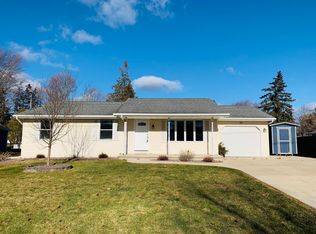227 W Cedar St, Pulaski, WI 54162