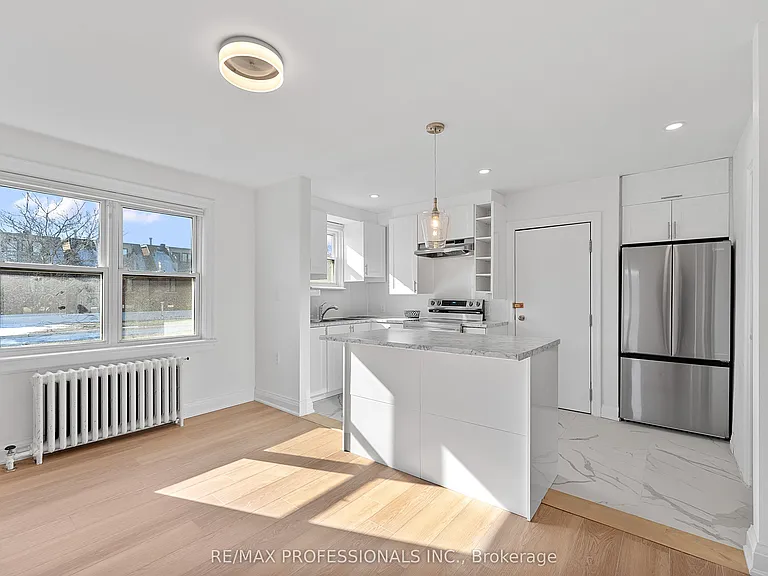 308 Jane St #UPPER — Photo 7