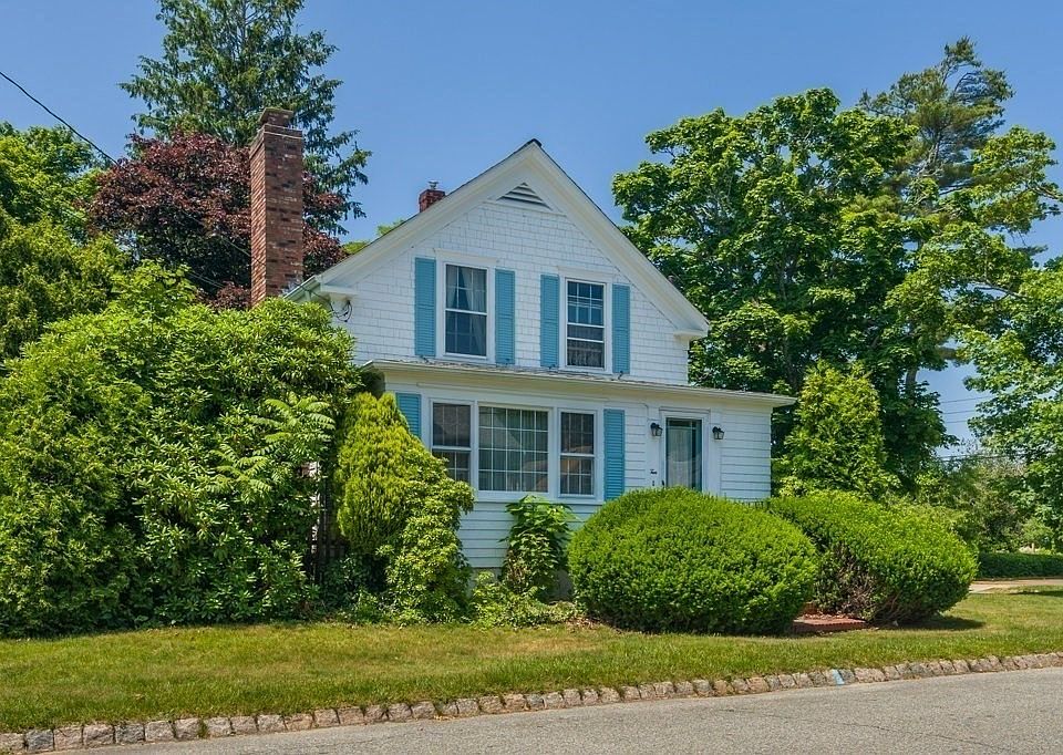 10 Pleasant St, Fairhaven, MA 02719 Zillow