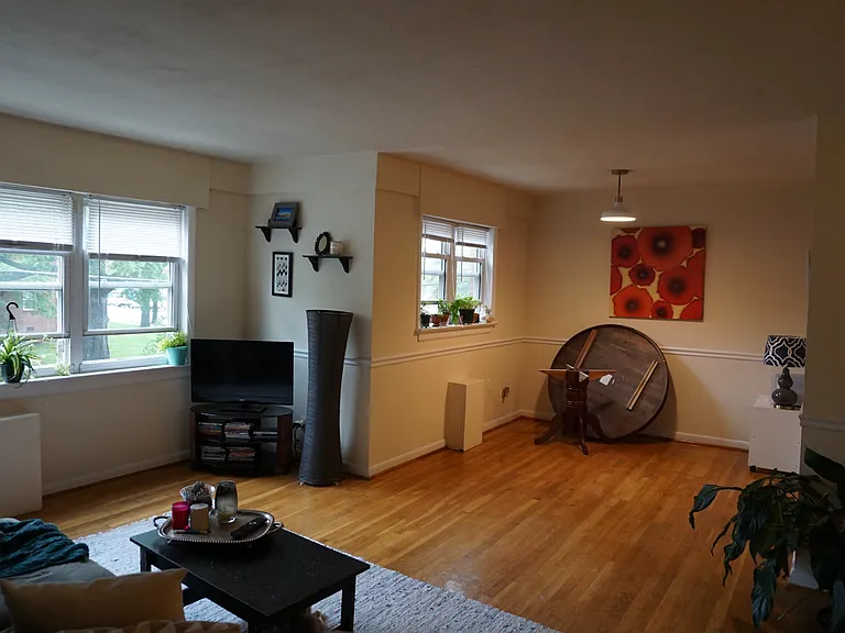 3425 Kensington Avenue — Photo 50