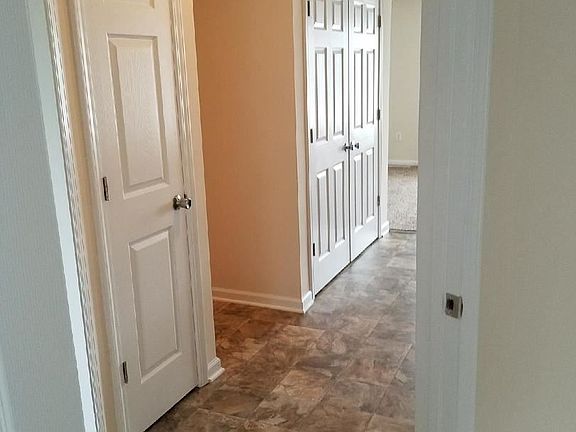 4th image of 104 Buffalo Trce APT 2