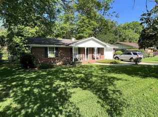 2226 Skyland Dr, Tallahassee, FL 32303