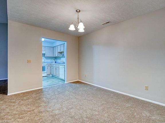 5th image of 27083 Oakwood Cir APT 120X
