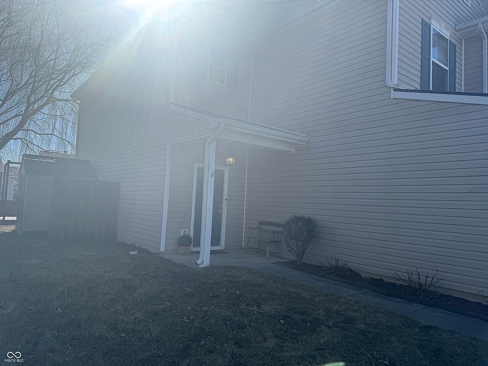 2nd image of 3827 Gray Heather Ln