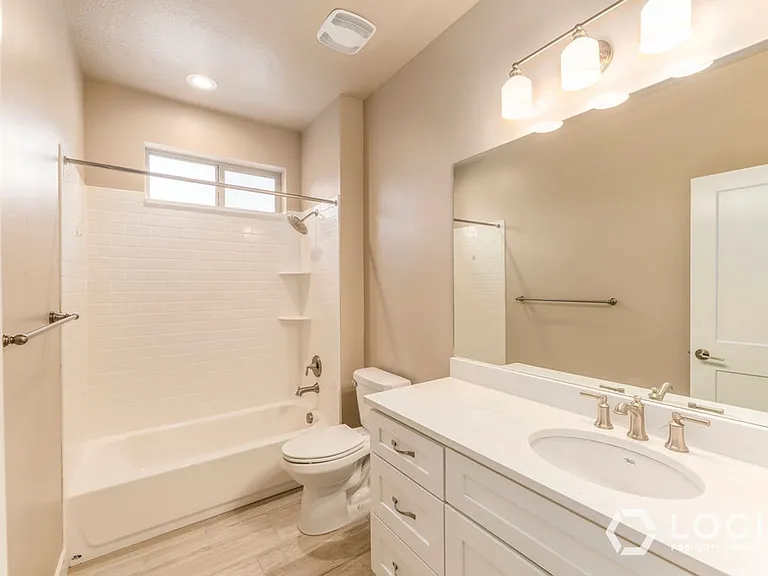 10408 S Beetdigger Blvd — Photo 12
