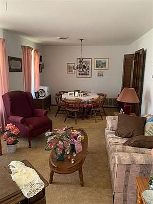 3rd image of 1209 E Bradley Ave