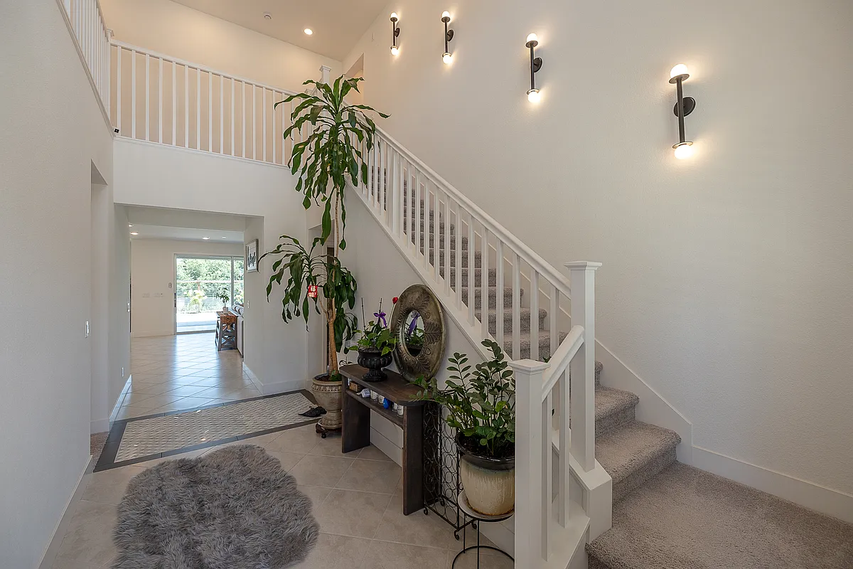 Building Photo - 1381 Porpor Ct