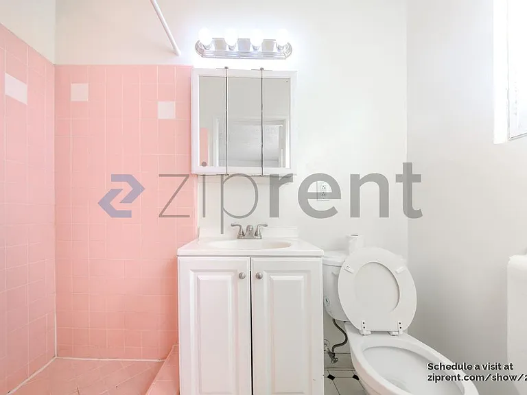 1934 S Holt Ave #4 — Photo 8