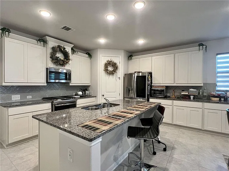 2757 Bocelli Pl — Photo 11