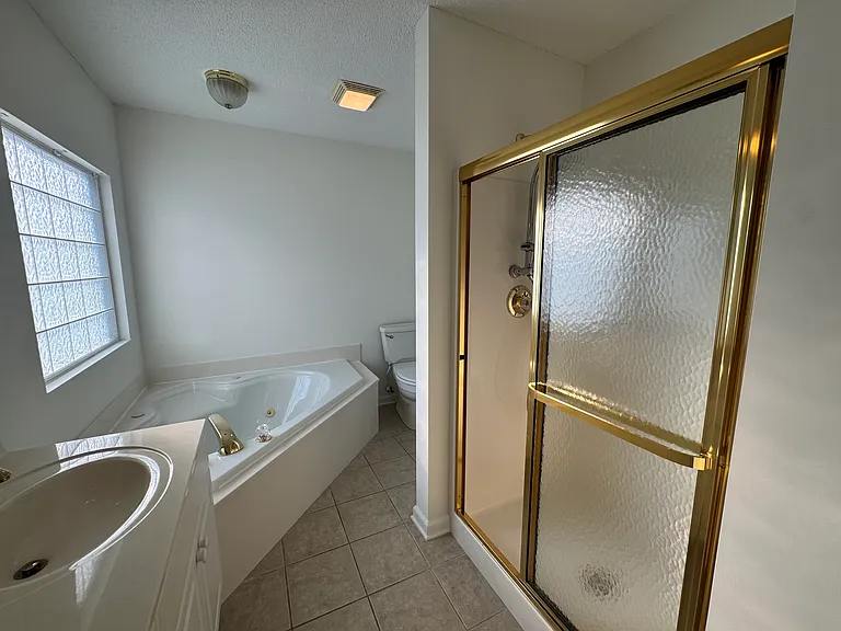 4091 Lakeshore Dr — Photo 32
