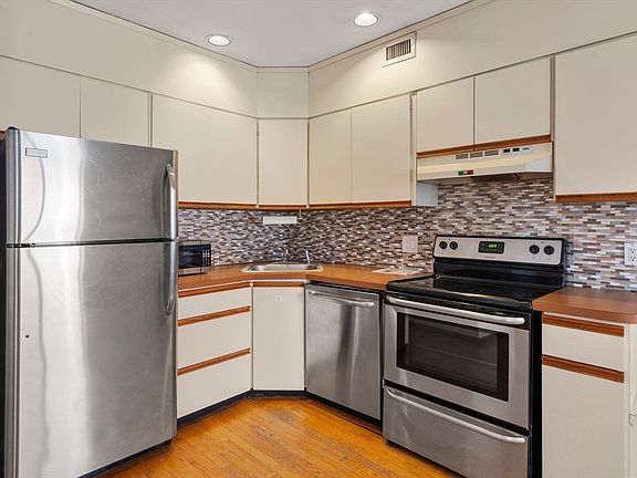 4th image of 8 Wiget St APT 2
