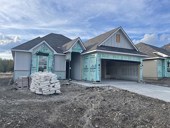 3rd image of 1818 Holleman Dr