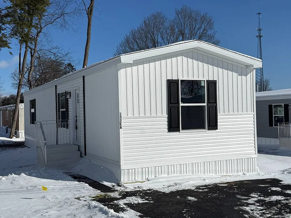 132 E Arlington Dr