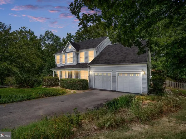 6 Amber Ct, Fredericksburg, VA 22406