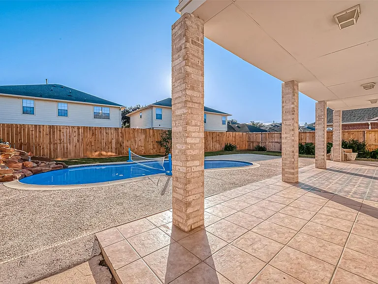 9407 Demsey Mill Dr — Photo 44