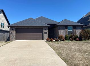 4006 SW Hollyhock St, Bentonville, AR 72713