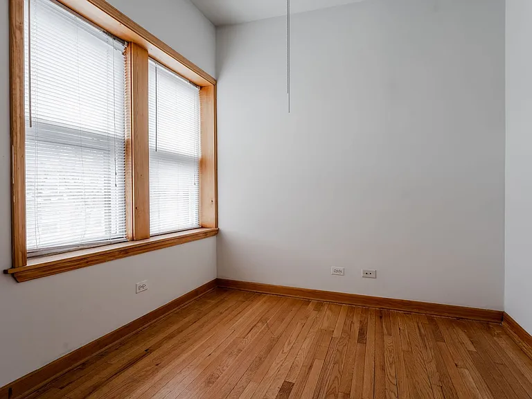 2620 W Gunnison St #3 — Photo 11
